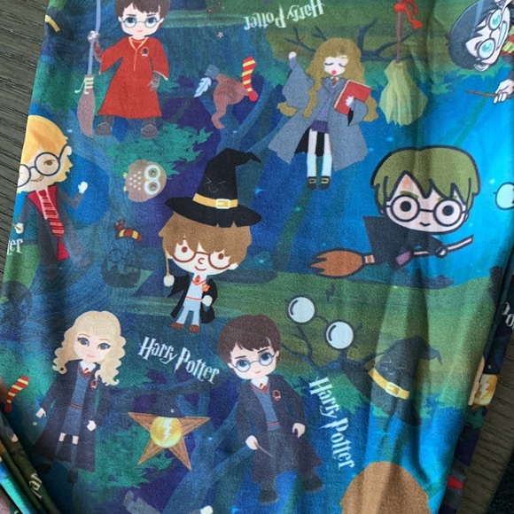 Peachy Pair Clothing - Harry Potter leggings - OS - Picture 3 of 5